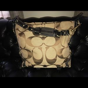 Signature Coach Shoulder Bag Bundle